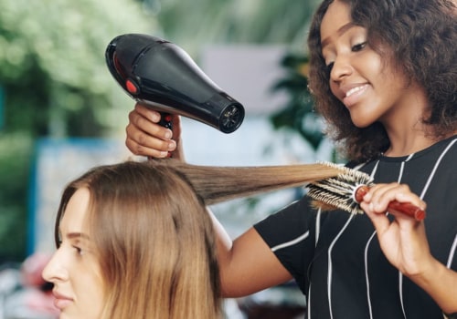What is a Cosmetologist and How Do They Differ from a Beautician?